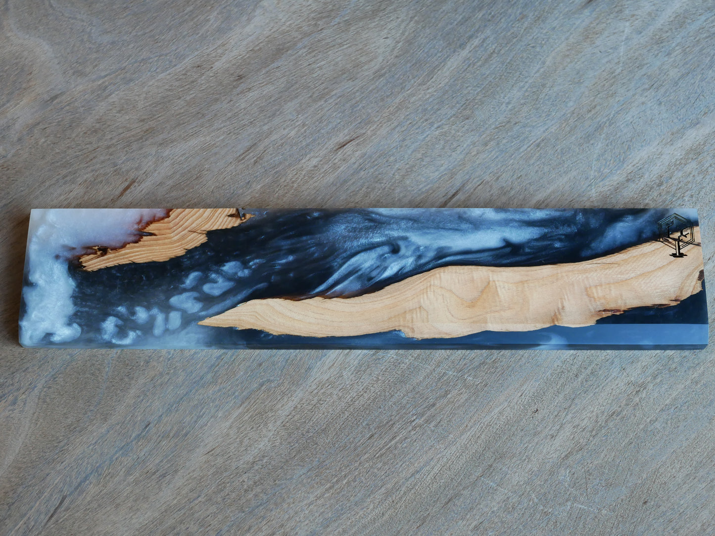 [In-Stock] Wood & Epoxy Resin Wrist Rest (Standalone) (USD$270)